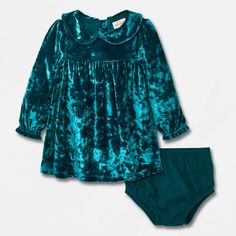 Nwt Cat And Jack Baby Velour Dress 12 Months Crushed Velvet Green Comes With Dress And Diaper Cover So Cute For The Holidays Long Sleeve Holiday Dress, Kids Holiday Outfits, Persian Fashion, Girls Floral Dress, Green Velvet Dress, Velour Dress, Velour Fabric, Christmas Outfits, Fancy Bags