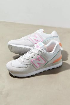 Preppy Shoes, Shoe Wishlist, Fresh Shoes, New Balance 574, Hype Shoes, Shoe Inspo, Swag Shoes, Hot Shoes, New Balance Shoes