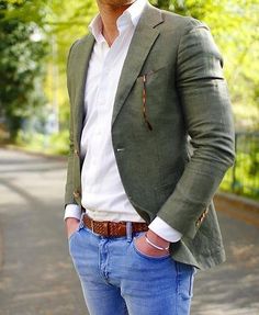 Linen Blazer Men, Mens Business Casual, Blazer Outfits Men, Chique Outfit, Mens Business Casual Outfits, Mens Fashion Blazer, Traje Casual, Green Blazer, Mode Casual