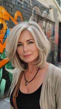 Hairstyles With No Bangs, Medium Length Haircut With Face Framing, Gray Bob Hairstyles Over 50, Medium Hair Styles For Women, Effortless Hairstyles, Haircuts For Women, Women Over 50