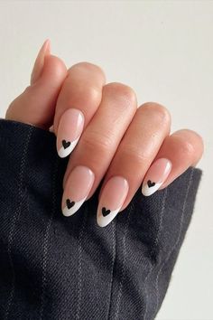 The cutest monochrome nails to try out! Cute and classy black and white nails that you will love... White And Black Gel Nails, Black And White Nails Almond, Paznokcie Hello Kitty, Black And White Nail Designs, Heart Nail Designs, Nagel Tips, Sweater Nails, Nail Designs Valentines, Smink Inspiration