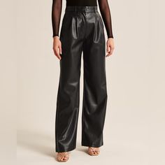 New With Tags Size Xxs Short Sold Out Leather Wide Leg Pants, Skort Dress, Best Wedding Guest Dresses, Track Pants Women, Vegan Leather Leggings, Cropped Wide Leg Jeans, Pant Trends, Skirt Trends, Black Leather Pants