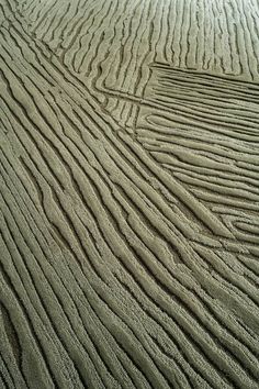 the sand is very thin and has lines on it