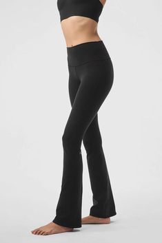 You’re obsessed with bootcut looks, and we don’t blame you. The Airbrush High-Waist Bootcut Legging in sculpting performance Airbrush is sweet from every angle, with a wide waistband & a forward, bootcut leg. Show them off with your favorite cropped tee or bra top & you’re ready to hit practice or pavement. Sculpts & Smooths! Forward bootcut fit & wide waistband Designed & uniquely fit to flatter every size Wear-tested by our in-house team for the perfect fit Alo Yoga Fitted Bottoms For Fall, Fitted Alo Yoga Bottoms For Fall, Alo Yoga Full Length Pants, Alo Yoga Elastane Bottoms, Fitted Alo Yoga Bottoms, Alo Yoga Stretch Yoga Pants, Alo Yoga Fitted Full Length Pants, Boot Cut Leggings, Womens Black Pants