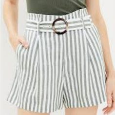 *Nwot. *Easy Fit And Comfy. *Paperbag Waist. *Removeable Belt. *High Waisted. *Approx 12.5" Rise. *Inv#08370boxg. Cheap High Waist Relaxed Skort, Affordable Knee-length Workwear Shorts, Mint Shorts, Bermuda Shorts Women, Shorts With Belt, Green Chinos, Belted Shorts, Distressed Shorts, Petite Women