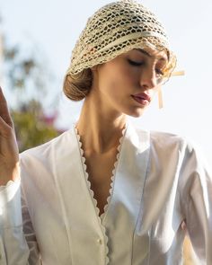 L'Orient Blanc accessories also reflect the East-West synthesis in every stitch. Alençon, designed in Paris and made with the technique of Balıkesir Ören, comes to life with the skills of housewives. Feel the delicacy of crochet in your style with the Alençon hat. Elegant Adjustable Crochet Hat For Spring, Fitted Crochet Hat For Spring, Elegant Spring Crochet Hat, Spring Crochet Lace Hat, Mini Hats, East West, Fascinator, Your Style, Caps Hats