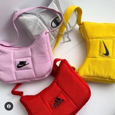 Upcycled Streetwear, Nike Shoulder Bag, Reworked Bag, Baguette Bags, Diy Fashion Clothing, Girls Purse, Fancy Bags, Jeans Diy, Baddie Outfits Casual