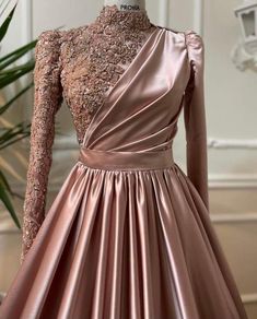 Arabic Engagement, Prom Dress Long Sleeves, Gold Prom Dresses Long, Rose Gold Prom Dress, Dubai Evening, डिजाइनर कपड़े, Baju Kahwin, Silver Prom Dress, Prom Dress Long