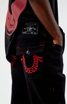 Perfect for a night out, the Ricky Embroidered Horseshoe Jeans offer a sleek black rinse and a classic straight fit. This men’s jean features a zip fly, belt loops, and single needle stitching, with True Religion text embroidered into a horseshoe design on the back flap pockets.Model is wearing size 32Model Measurements: 6'0â Height, 28" Waist, 34â Chest, 32â Hips True Religion Mens Ricky Straight Embroidered Horseshoe Jeans - Black size 34 Embroidered Horseshoe, Horseshoe Jeans, Horseshoe Design, Jeans Pacsun, True Religion Men, Fit Ideas, Streetwear Y2k, Character Ideas, True Religion Jeans