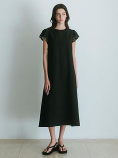 Composition :Shell: 100% cotton / Contrast: 90% cotton, 10% RiocellColor : BlackCountry of Origin : Republic of Korea Spring Black Cotton Midi Dress, Black Cotton Midi Dress For Spring, Elegant Black Cotton Dress, Puff Sleeve Dress, Puffed Sleeves Dress, Sleeve Dress, Jumpsuit Dress, Puff Sleeve, Dress Outfits