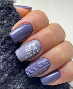 Sweater Weather Nails, Weather Nails, Winter Nail Art Ideas, Christmas Gel Nails, Sweater Nails, Purple Nail, Glow Nails, Nail Art Designs Videos, Winter Nail Art