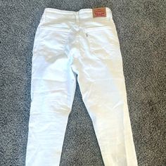 Levi Jeansbrand New Levis Women, Jeans Color, Ankle Jeans, Jeans Brands, Levi's Jeans, Levis Jeans, High Jeans, Colored Jeans, Levi Jeans