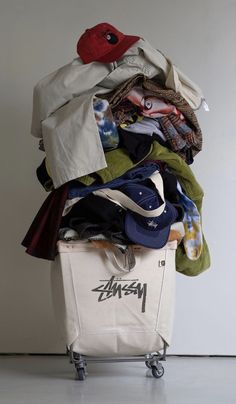 Pile Of Clothes, Stussy Clothing, Clothing Manufacturer, Thrift Shopping, 가을 패션, Creative Fashion