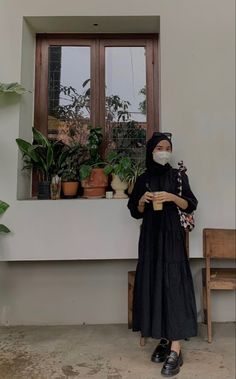 Black Outfit Hijab Casual, Black Dress Hijab Outfits, Hijab Dress Casual, Aesthetic Hijab Outfit, Outfit Hitam, Kondangan Outfit, Ootd Poses