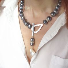 Silver large baroque gray pearl toggle necklace, Freshwater pearl choker necklace. Big white pearl pendant necklace, Hammered necklace Silver Single Strand Pearl Pendant Necklace, Silver Baroque Pearl Drop Necklace, Handmade Silver Lariat Pearl Necklace, Large Pearl Necklace, Large Pearl Earrings, Lariat Necklace Silver, Grey Pearl Necklace, Pearl Lariat Necklace, Hammered Necklace