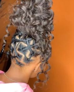 Braided Up Bun For Black Women, Cute Quick Weave Hairstyles Braids, Honeycomb Braids, Braided Bun For Black Women, Black Hair Updo Hairstyles, Weave Ponytail Hairstyles, Feed In Braids Hairstyles, Curly Hair Photos