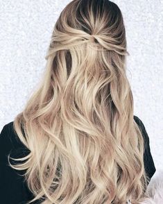 Gorgeous half up half down hairstyles 23 ~ Dresses for Women Down Curly Hairstyles, Partial Updo, Updo Bridal, Elegant Wedding Hair, Bridal Hairstyle, Fresh Hair