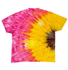 Pink Sunflower Tie Dye Shirt Sunflower Tie Dye Patterns, Pink Tye Dye Shirts, Tie Dye Flower Pattern, Tie Dye Shirt Ideas, Tie Dye Patterns Techniques, Watermelon Tie Dye, Tie Dye Aesthetic