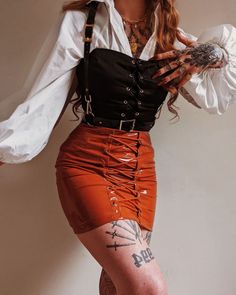 You were all loving this look I shared the other day in my Autumn Academia outfits carousel 🍂🍁 The best response was saying it was giving witchy gossip girl vibes 😂🧡 tbh I'm here for it. Shirt is @asos Corset top is @disturbia Harness @ohhenryleather Skirt was @vinted (original boohoo) I've been buying a lot from vinted recently and finding some beautiful pieces super cheap! I'd always recommend searching for things on there because some of my favourite things are secondhand Outfits With Corsets, Autumn Academia, Gossip Girl Vibes, Fashion Corset, Halloween Party Dress, Academia Outfits, It Shirt, Witch Outfit, My Favourite Things