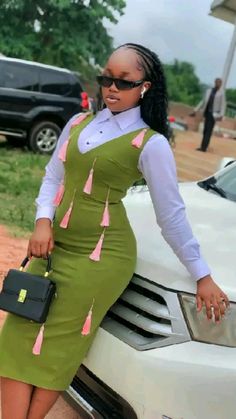 Cooperate Dress Styles For Ladies, Corporate Short Gown Styles, Short Corporate Gowns, Ankara Pinafore Styles For Ladies, Corporate Pinafore Dress Outfit, English Short Gown For Ladies, Office Gown Styles For Ladies, Classy Gowns For Ladies, Office Short English Gown Styles