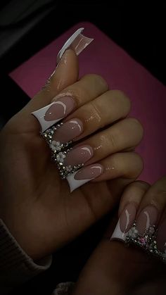 Nail the Summer Look: May Nail Ideas for 2024 Silver Nail Inspo Acrylic, Photo Shoot Nails, White Junk Nails, Silver Bling Nails, Nail Set Ideas, Basic Baddie Nails, Nude Nail Art, Quartz Nails, Acrylic Toe Nails