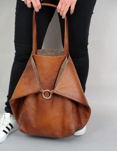 Large Rectangular Leather Bag, Large Rectangular Leather Shoulder Bag, Large Leather Satchel Bag, Large Leather Bag With Double Handle, Large Leather Bag For Daily Use, Brown Large Capacity Shoulder Bag For Daily Use, Large Brown Leather Shoulder Bag, Large Leather Satchel For Shopping, Everyday Brown Leather Hobo Bag