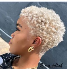 Blonde Twa Black Women, Short Blonde Hair Black Women, Blonde Short Hair Black Women, Male Wigs, Blonde Twa, Short Platinum Blonde Hair, Blonde Afro, Blonde Natural Hair