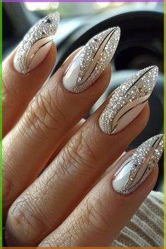 best autumn nail designs for fall 2020. i love these fall nail colors. these nail art ideas are so trendy for this fall season #fallnails