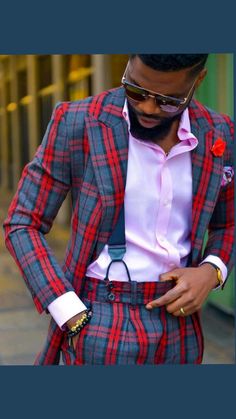 Scotch blue and red suit with suspenders and pink shirt. Scotch style so good, it's madness! Red Tartan Blazer Outfit, Tartan Blazer Outfit, Suit Closet, Suit With Suspenders, Confident People, Tartan Blazer, Sense Of Self, Designer Suits For Men, Goodfellas