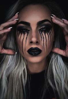 Light And Dark Fairy Costume, Scary Halloween Make Up Horror, Scary Chic Halloween Costumes, Demon Costume Female Halloween Diy, Adult Halloween Face Paint Ideas, Halloween Photoshoot Makeup, Fallen Angel Make Up Halloween, Dead Angel Makeup, Halloween Fx Makeup Ideas