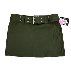 Elevate Your Wardrobe With This Trendy Deadstock 90s Y2k Mini Skirt In Dark Green. Made From Durable Cotton Canvas Fabric, This Skirt Features A Low Rise And A Stylish Grommet Belt With Buckle Closure. The Skirt Is Machine Washable And Perfect For Any Occasion, Whether It's A Party Or A Casual Outing. Size 13 Measures 17” Waist X 15” Long Cheap Mid-rise Y2k Mini Skirt, Cheap Y2k Cotton Mini Skirt, Lowrise Mini Skirts, Dark Green Skirt Mini, Y2k Mini Skort For Fall, Y2k Style Mini Skirt For Spring, Y2k Mini Skirt For Spring, Spring Mini Length Grunge Skort, Spring Grunge Mini Skirt Skort