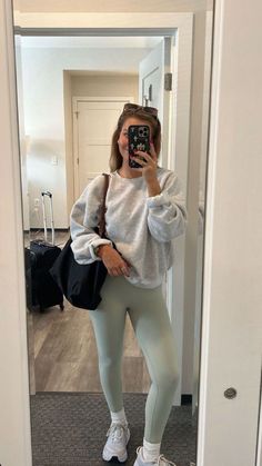 Want to impress your gym crush? These 20+ cute workout outfits are all you need! Featuring outfits trending now and trending on Pinterest, this collection is perfect for any fitness girl looking to slay her workout look. From stylish leggings outfits to versatile from gym to work outfits, these running clothes and workout styles will keep you looking fabulous. Check out the top 20 picks for the ultimate inspiration, including chic outfits with leggings for every occasion! Back To School Athleisure Outfits, 2024 Gym Outfits Women, Cute Gym Fits Winter, Athleticwear Aesthetic, Amazon Athleisure Outfits, College Workout Outfit, Classy Workout Outfits, Spin Class Outfit, Modest Workout Outfits