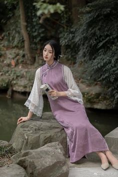 Chinese Makeup, Modesty Outfits, Qipao Cheongsam, Pose Idea, Art Of Beauty, Photo Pose, Chinese Culture, China Fashion