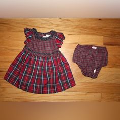 Chaps Baby Girl's Plaid Tartan Dress. Dress Comes With A Matching Panty. Shoulder To Hem Measures Approximately 14 Inches Across. Waist Across Measures Approximately 9 Inches. There Is A 3 Button Closure On The Back. Size Is 3 Months. Colors Include Red, Blue, Yellow, Green And White. Dress Is New With Tags. Green And White Dress, School Uniform Dress, Tartan Plaid Dress, Snowflake Dress, Girls Cotton Dresses, Skirt And Top Dress, Girls Sundress, Pastel Dress, Uniform Dress