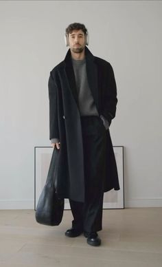 Mens Outfits Aesthetic, Clothing Fails, Stylish Winter Coats, Simple Winter Outfits, Long Coat Men, Bespoke Clothing, Men's Outfits, New Years Eve Outfits