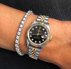 Rolex Wrist Watch, Best Hacks, Classy Watch, Rolex Women, Womens Watches Luxury, Jewelry Lookbook, Album Design