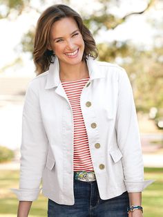 White Jacket Outfit, Comfy Jeans Outfit, Johnny Appleseed, Blazer Outfits Casual, Jean Jacket Outfits, Milly Dress, Twill Jacket, Classic Style Women, Denim Accessories