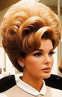 Behive Hairstyles, 60’s Hairstyles, Vintage Hair Salons, Retro Photoshoot, Hair Salons, Jane Fonda, Haircuts For Long Hair, Vintage Hair