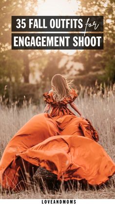 Fall Late Fall Engagement Photos, Engagement Photo Ideas Fall, Outdoor Engagement Photos Outfits Fall, What To Wear For Engagement Pictures, Engagement Photos Outfits Fall Casual, Fall Engagement Photo Outfit Ideas, November Engagement Pictures Outfit, Fall Pictures For Couples Outfits