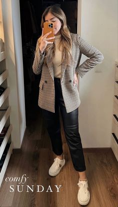 Plaid Blazer Outfit, Blazer Outfits Casual, Fashionable Work Outfit, Winter Fashion Outfits Casual, Elegante Casual