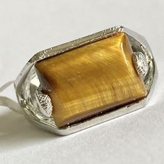 Tiger Eye Stone Cocktail Ring Silver Plated Size 9 Brown Tan Beige Rectangle Rectangle Stone Ring, Tiger Eye Stone, Eye Stone, Amber Jewelry, Plate Size, Ring Silver, Cocktail Ring, Cocktail Rings, Tiger Eye