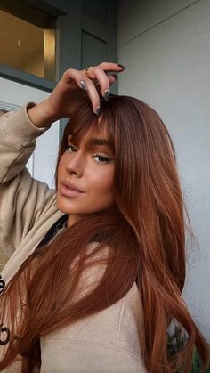 35 Stunning Hair Color For Morena Skin, Tan Skin and Latinas - Hair Everyday Review Cowboy Copper Hair, Cowboy Copper, Rambut Brunette, Red Hair Inspo, Ginger Hair Color, Copper Hair Color, Hair Color Auburn, Auburn Hair