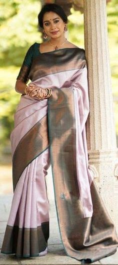 Pink and Majenta color Saree in Art Silk, Silk fabric with Weaving work Pink Saree Green Blouse, Light Pink Saree, Baby Pink Saree, Light Pink Blouses, Baby Pink Colour, Green Saree, Banarasi Saree, Brown Silk, Soft Silk Sarees