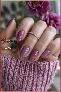 Fall Nail Polish Colors Autumn, Mauve Gel Nails Short, Mauve Bridesmaid Nails, Dusty Rose Fall Nails, Plain Nail Colour Ideas, Different Purple Nails, Single Color Gel Nails, Nail Colour Inspiration, Deep Mauve Nails