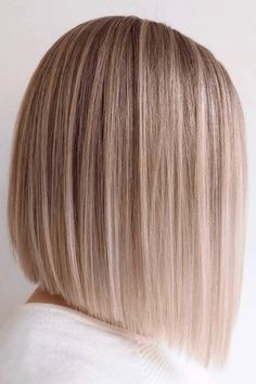 Slight A Line Haircut, Medium Bob Balayage, Graduated Bob Haircuts Medium, One Length Bob Medium, Angled Bob Haircuts For Fine Hair, 45 Degree Haircut, Short One Length Bob, Long Bobs Haircuts, Blonde Medium Bob