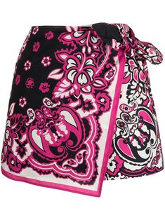 deep pink/black/white cotton bandana print concealed rear zip fastening two rear welt pockets straight hem thigh-length Pink Valentino, Fashion Trend Board, Divided Skirt, La Dispute, Online Stylist, Badass Style, Stylish Skirts, Valentino Women, Tumblr Fashion