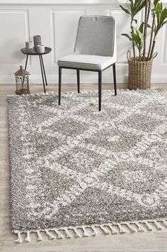 Serik Grey & White Moroccan Diamond Patchwork Plush Contemporary Rug, Rugs, Ozark Home Grey Floor Rug, Grey Shag Rug, Fringe Rugs, Grey Rug, Grey Flooring, Stylish Rugs, Moroccan Design, Ethnic Print, Area Carpet