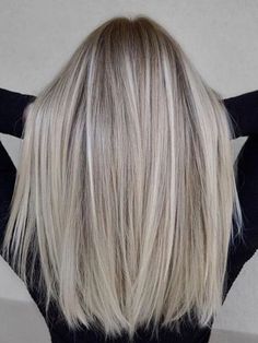 Most Popular Hairstyles 2023, Platinový Blond, Lived In Blonde, Wedding Haircut, Hair Goal, Beauty Hairstyles, Gorgeous Hair Color, Spring Hair