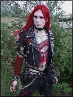 Spider Outfit, Indie Outfits Alternative Fashion, Goth Styles, Cybergoth Fashion, Industrial Goth, Black Spirit, Gothic Culture, Gothic Mode, Goth Guys