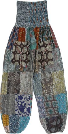 A must-have for the fun summers, these grey dominated cotton harem pants come in a very artistic pattern with an amalgamation of floral and geometric motifs.  The material is perfect for the weather, and the smocked waist ensures additional comfort. #tlb #Patchwork #Pocket #Yoga #vacationclothing #beachwrap #Floral #Printed #bohemianfashion #Harem Pan #Patchworkharemcottonpants #smockedwaistpants #yogapants Multicolor Harem Pants With Pockets, Gray Bohemian Bottoms For Spring, Bohemian Gray Bottoms For Summer, Gray Bohemian Spring Bottoms, Harem Pants Outfit Boho, Artistic Outfits, Cotton Harem Pants, Beach Floral, Estilo Hippie